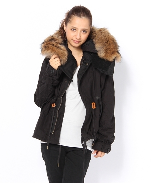 goa（ゴア）の「ラクーンファー付ショートモッズコート（モッズコート