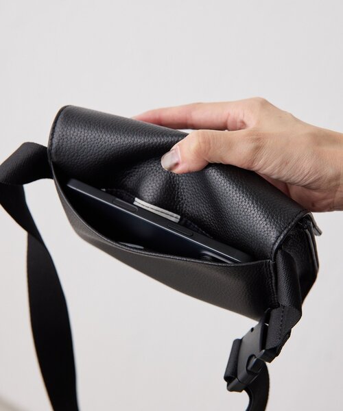 インフルエンサーuchida企画/本革》ミニワイドテープショルダーバッグ