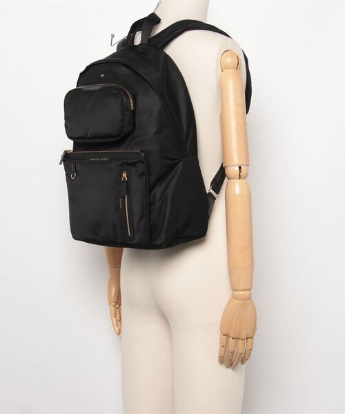 セール】ANYA HINDMARCH Regenerated ECONYL in Black アニヤハインド