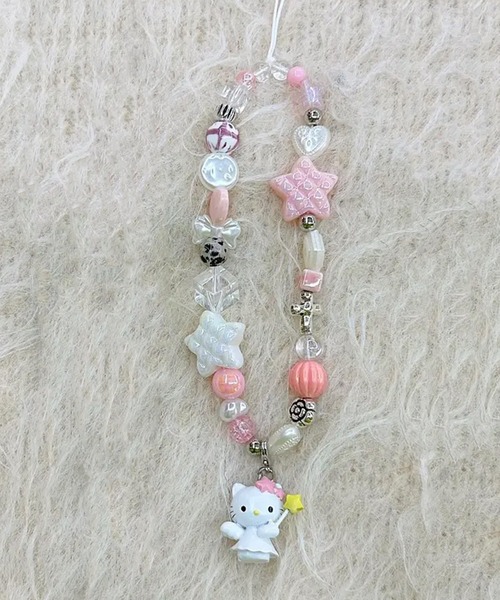 sanrio（サンリオ）の「『ハローキティ』ビーズストラップ