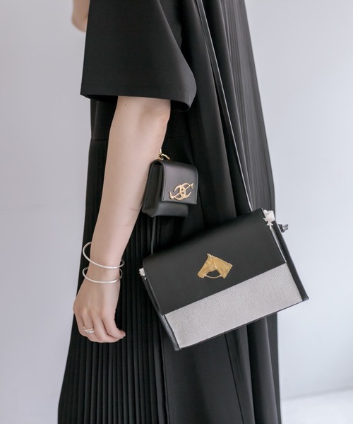 ear PAPILLONNER（イアパピヨネ）の「