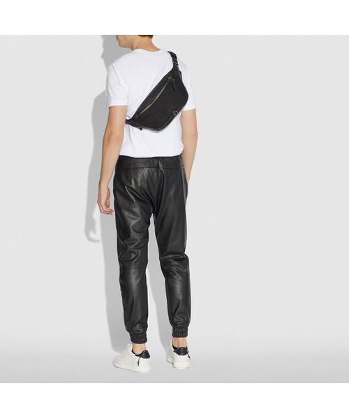 COACH（コーチ）の「【コーチ】リビングトン ベルト バッグ（ボディ