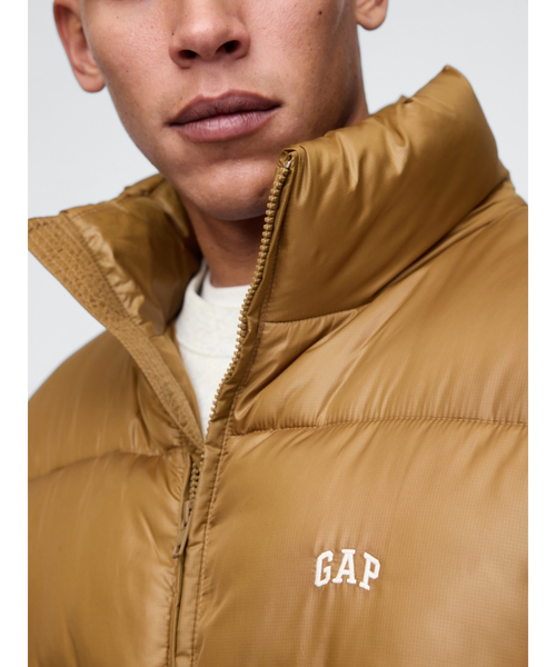 GAP（ギャップ）の「プリマロフト GAPロゴ パファージャケット（ダウン