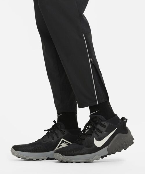 NIKE ペーサーロングスリーブシャツ/フェノムエリートニットパンツ