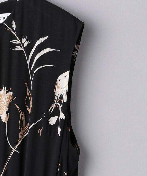 SACRA（サクラ）の「＜SACRA（サクラ）＞フラワー ノースリーブ