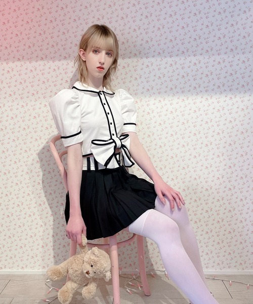 lilLilly（リルリリー）の「ダブルベルトプリーツスカート（スカート