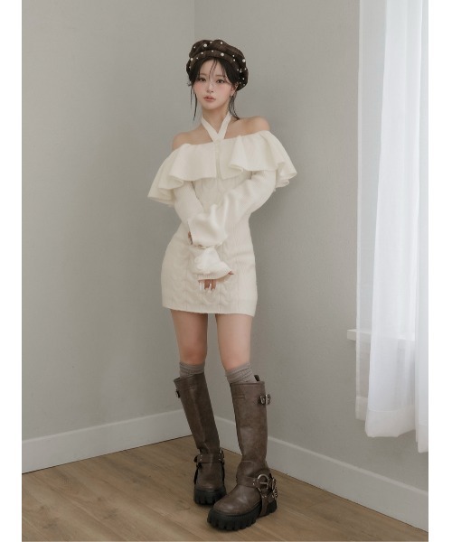 ホルターデザインオフショルニットミニワンピース（ワンピース