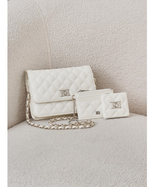 Darich（ダーリッチ）の「DDロゴキルティングトラベルセット