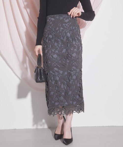 ZOZO限定】カットワークフラワーレース刺繍タイトスカート（スカート