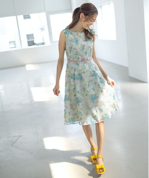 トッカ(TOCCA) TOCCA ☆今季9.9万洗える総刺繍ドレス0新品☆即決☆