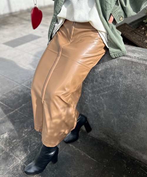 セール】フェイクレザーフロントZIPスカート（スカート）｜mi via loca