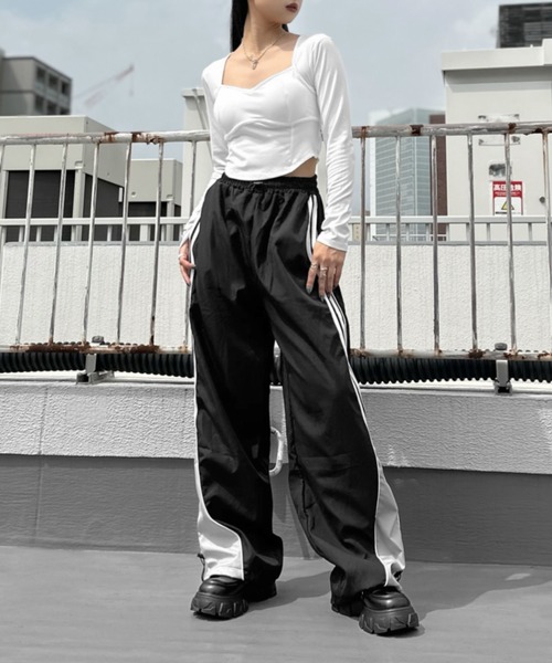 LVEU.】サイドラインフレアパンツ / ボトムス パンツ フレア サイド