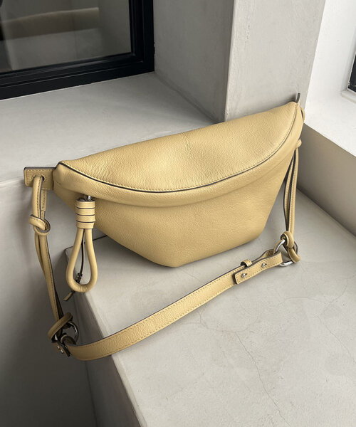 tov（トーヴ）の「＜tov/トーヴ＞BUFF ボディバッグ（ショルダーバッグ