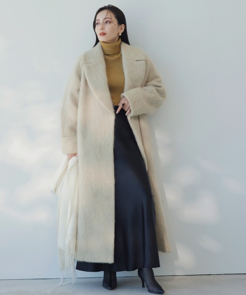 anuans（アニュアンス）の「ビッグラペルシャギーコート（チェスター