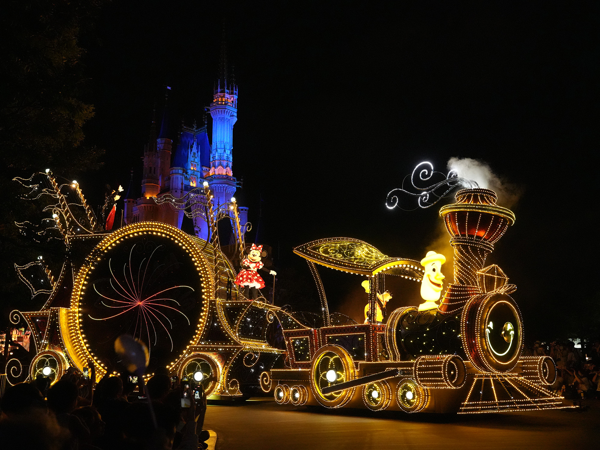 TDL】エレクトリカルパレード・ドリームライツを解説！鑑賞場所・所要