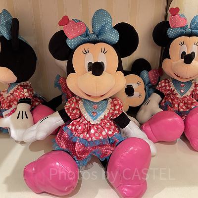 ミッキーぬいぐるみバッジ（ミニーのファンダーランドグッズ