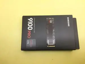 256GB SSD Samsung PM9A1 MZ-VL22560 PCIe Gen4x4 NVMe M.2 2280