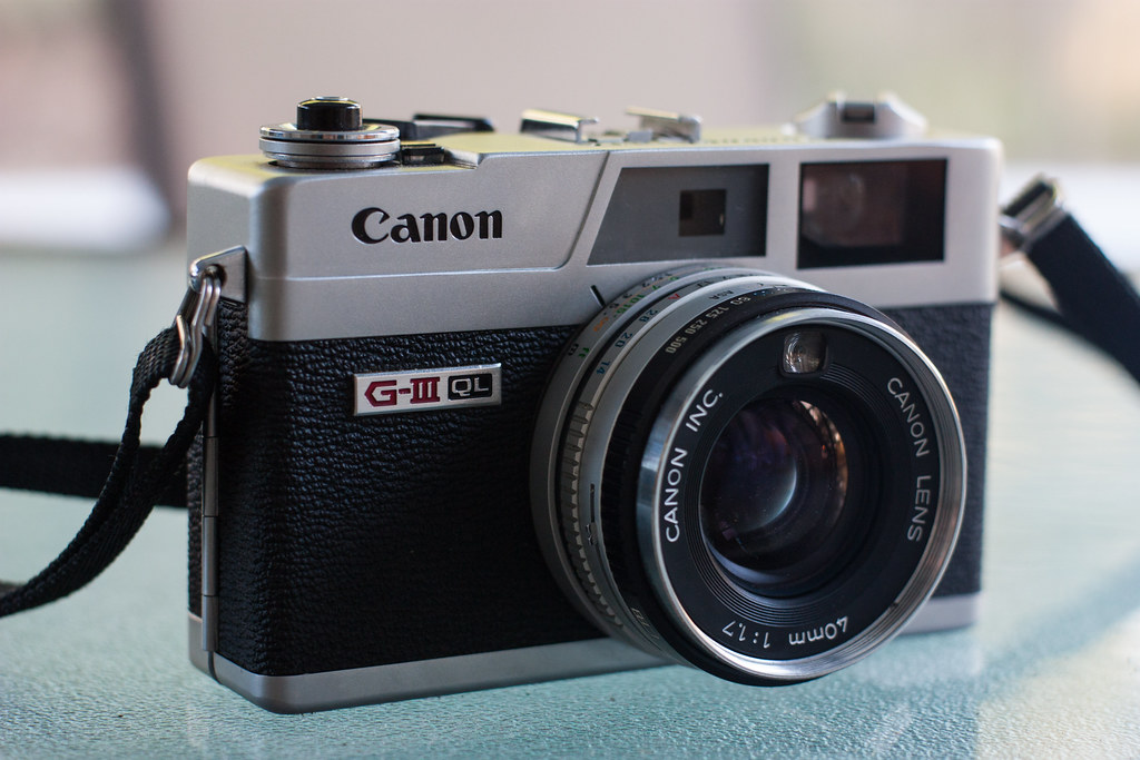 Jittery Pixel: Camera Review: Canonet QL17 GIII 35mm Rangefinder