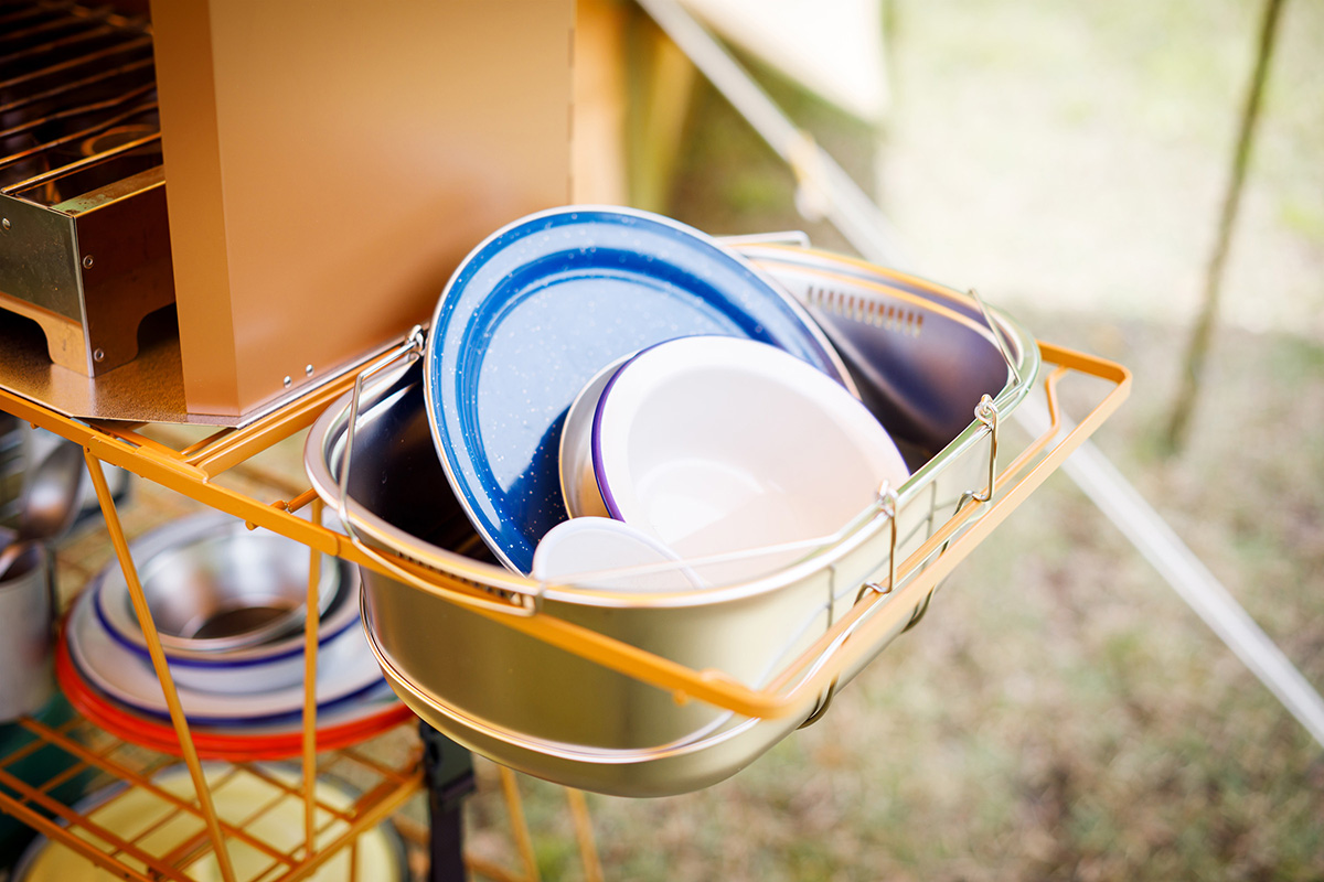 テンマクデザイン×ソルム×ユニフレーム 「フィールドキッチンラック