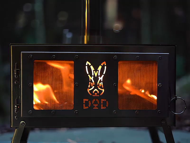 DODから金属メッシュ窓の薪ストーブ「シースルーまきちゃん」登場