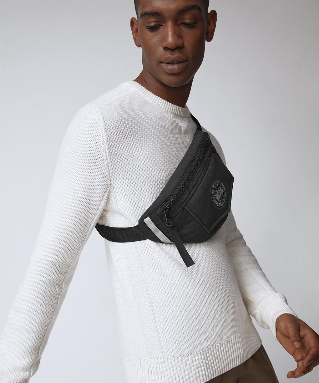 ウェスト パック ブラックレーベル(8833UB)｜カナダグース (CANADA