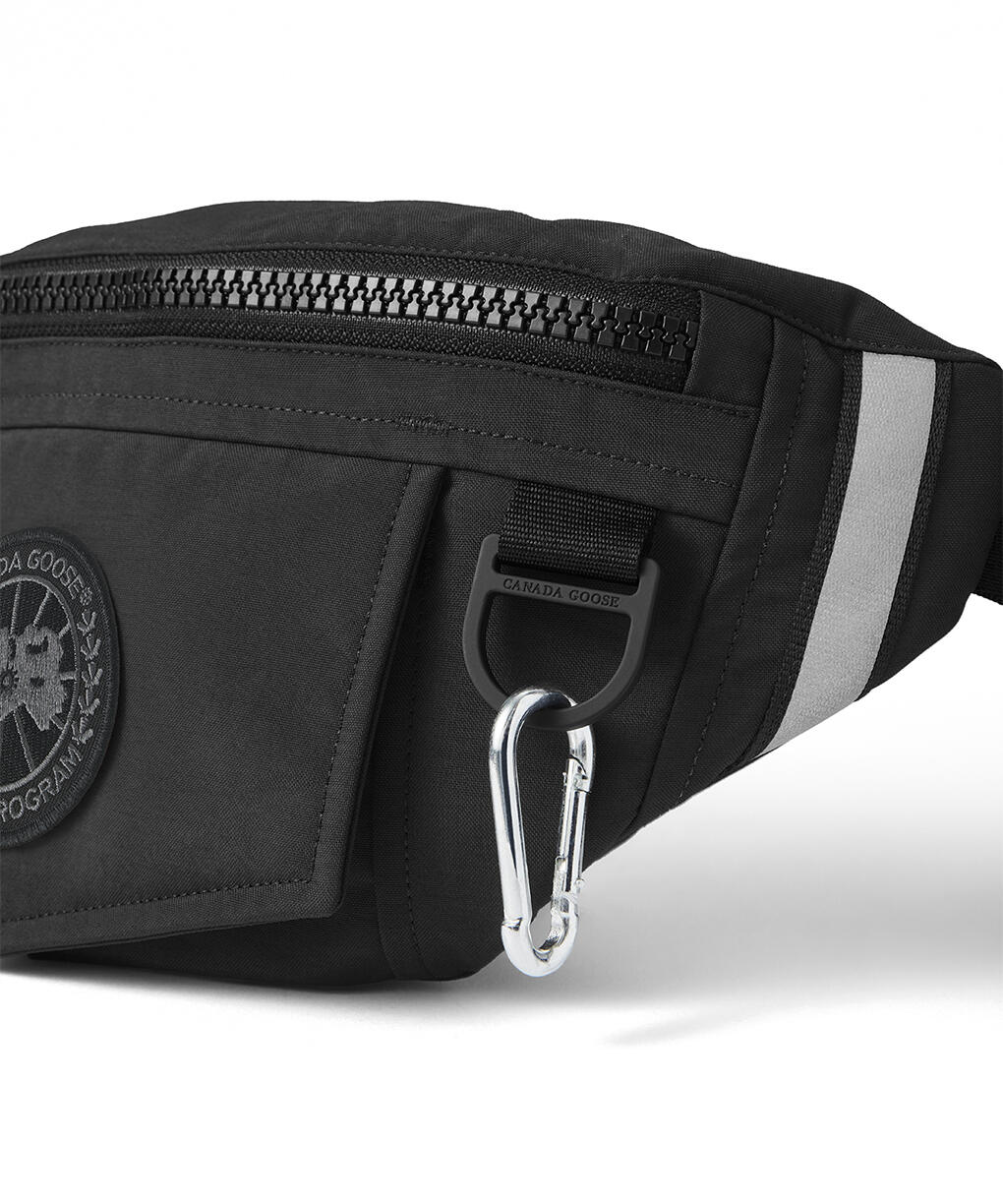 ウェスト パック ブラックレーベル(8833UB)｜カナダグース (CANADA