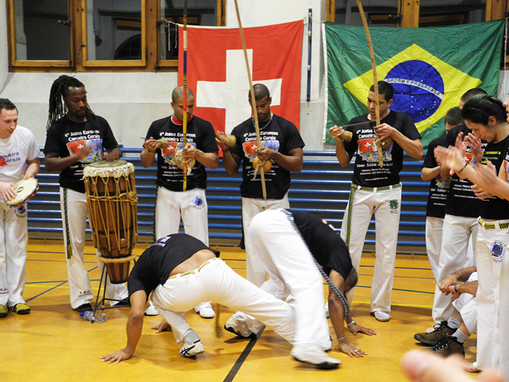 カポエイラ コラム カポエイラで使う楽器|カポエイラ ジェライス 東京