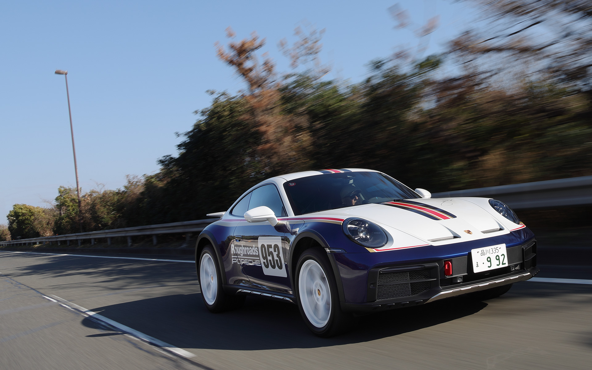 ポルシェ「911ダカール」、遊び心満載の本気のオフロード仕様だった