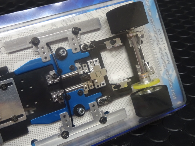 PLAFIT スロットカーシャシー 1900s☆1/24 完成シャシー ☆夢が広がる