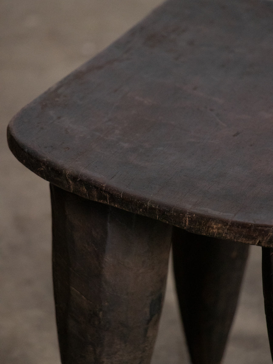 セヌフォ族スツール