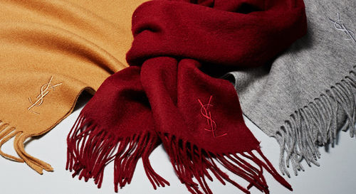 秋冬人気アイテム入荷♪イヴサンローラン・マフラー/クーポン付!｜Blue