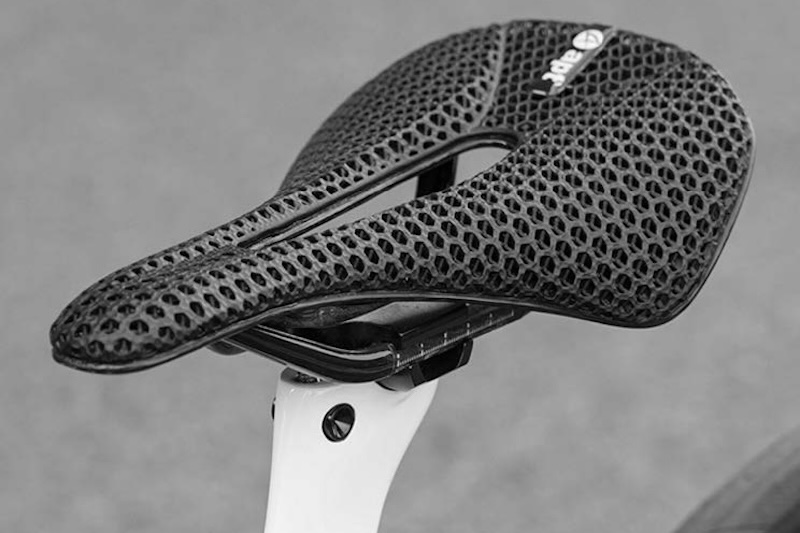apt' 究極のスポーツバイク用サドル「3Dプリント カスタムサドル」発売