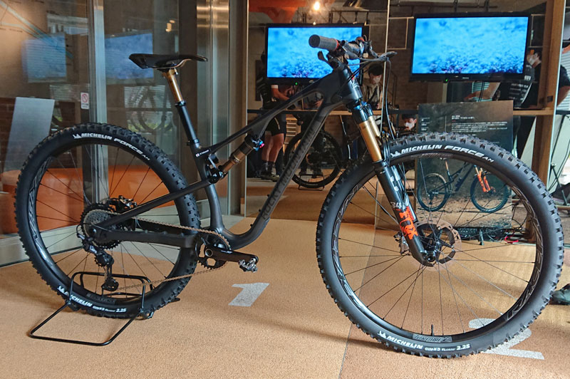 ロッキーマウンテン・エレメント 上って下れるマルチなMTBにフルモデル