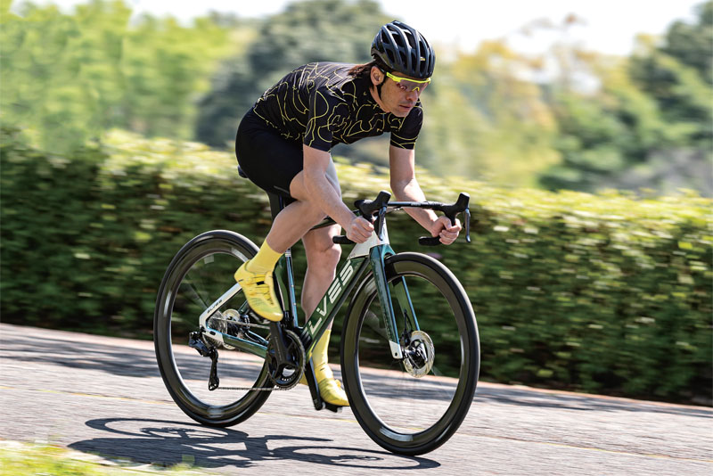 注目の最新モデルを試乗＆紹介 エルヴス・ファラス エボ（ELVES FALATH