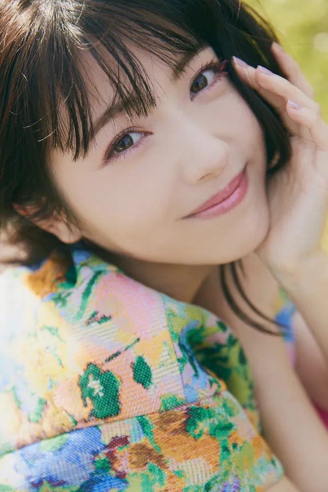 浜辺美波カレンダー 2023.04-2024.03」浜辺美波 [カレンダー] - KADOKAWA