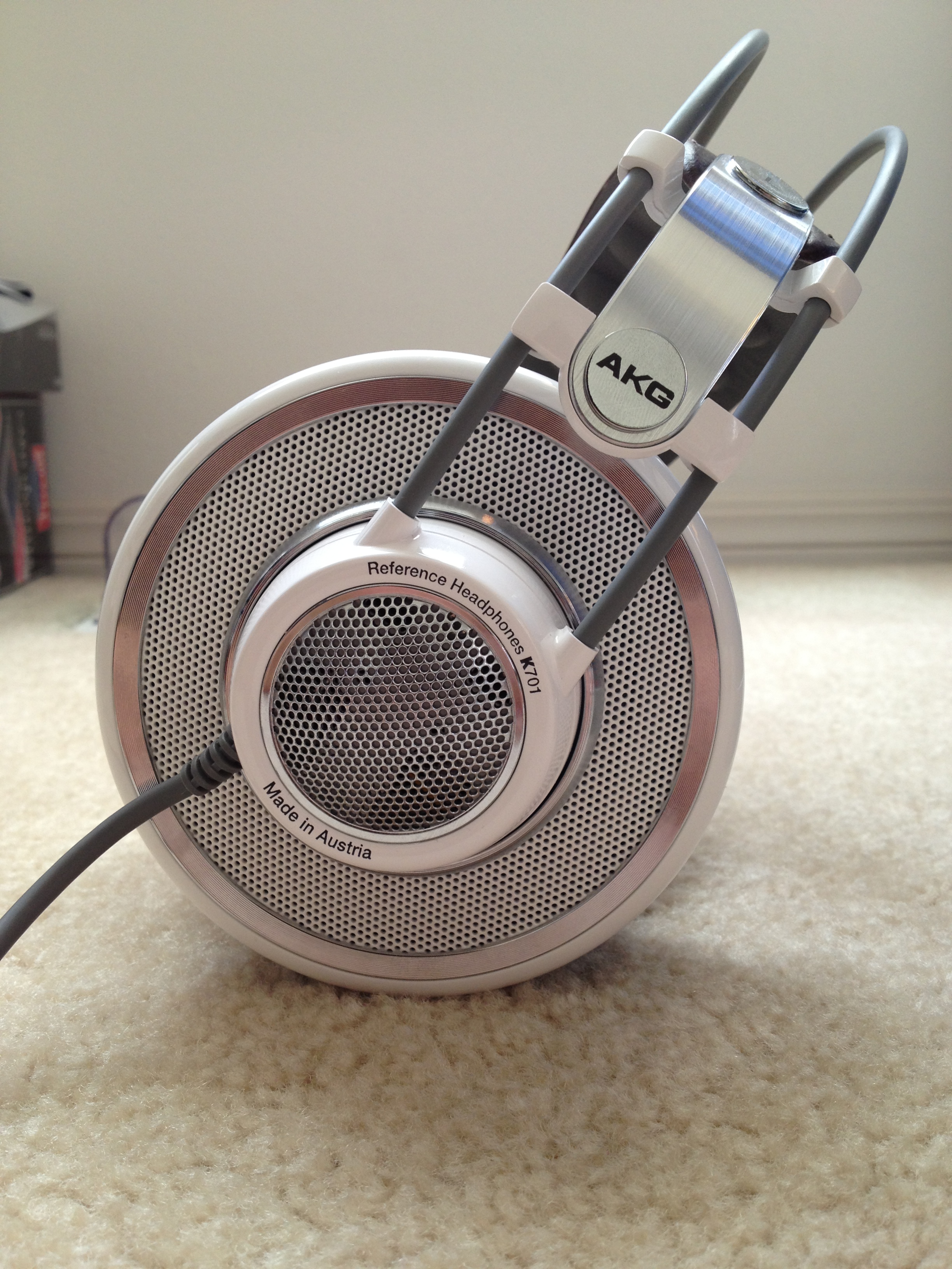 AKG K701 Studio Headphones - Reviews | Headphone Reviews and