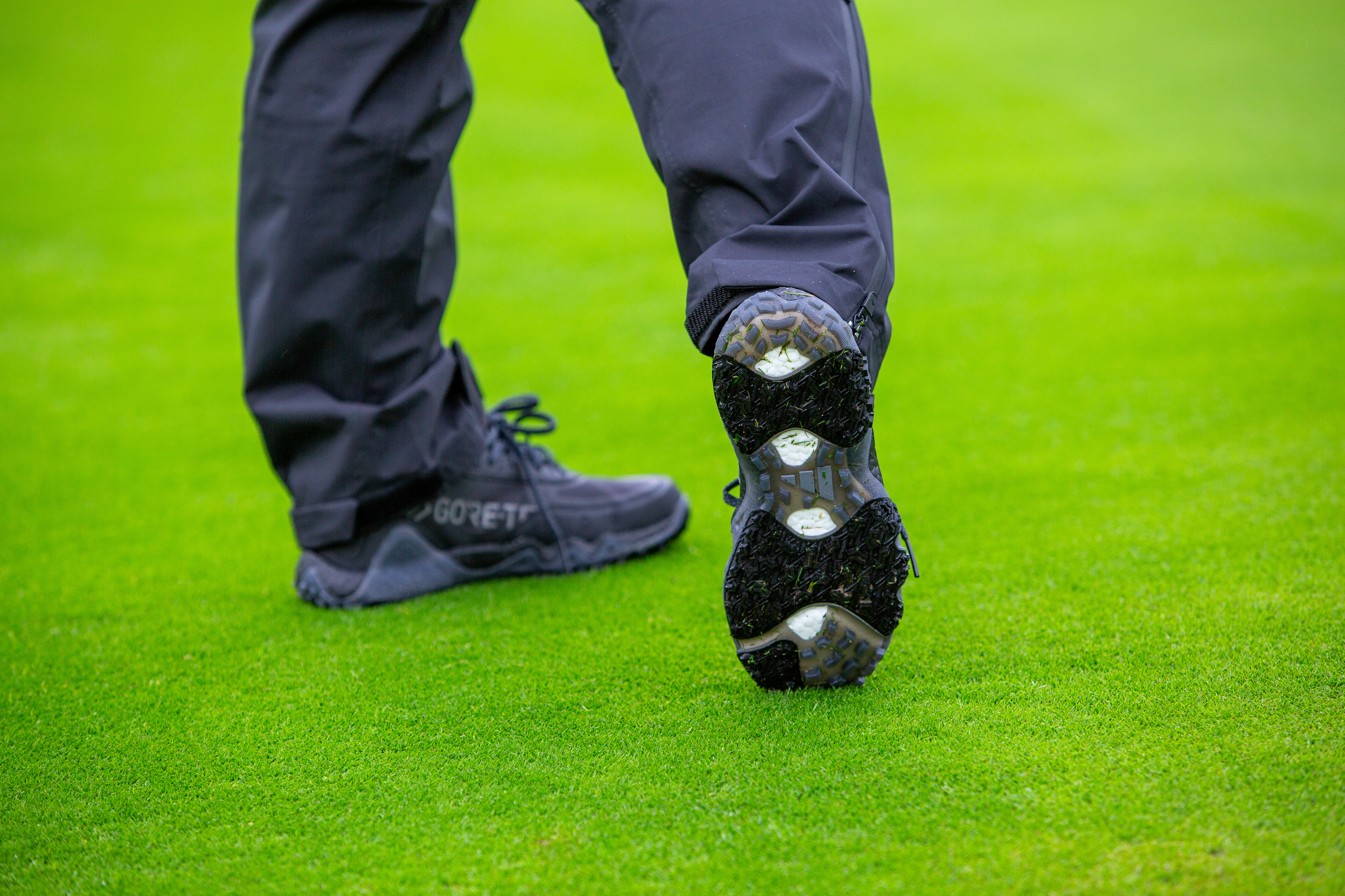 Adidas Women's Adicross GTX Spikeless Golf Shoe Review | Golf Monthly