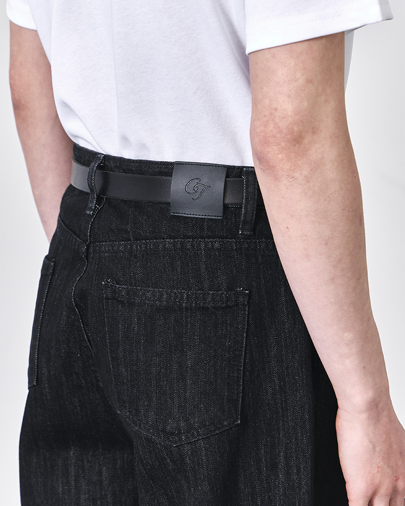 ORIGINAL) ピンタックストレートデニムパンツ (deep black