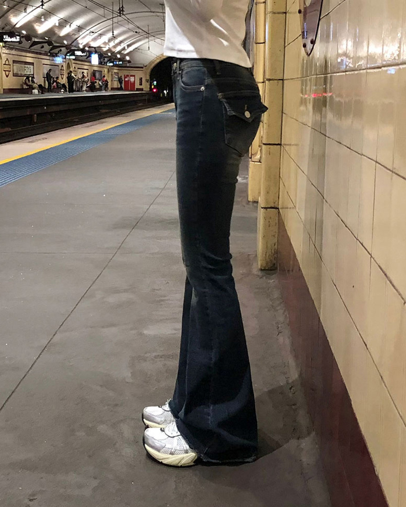 ORIGINAL) バックポケット、ローライズフレアデニムパンツ