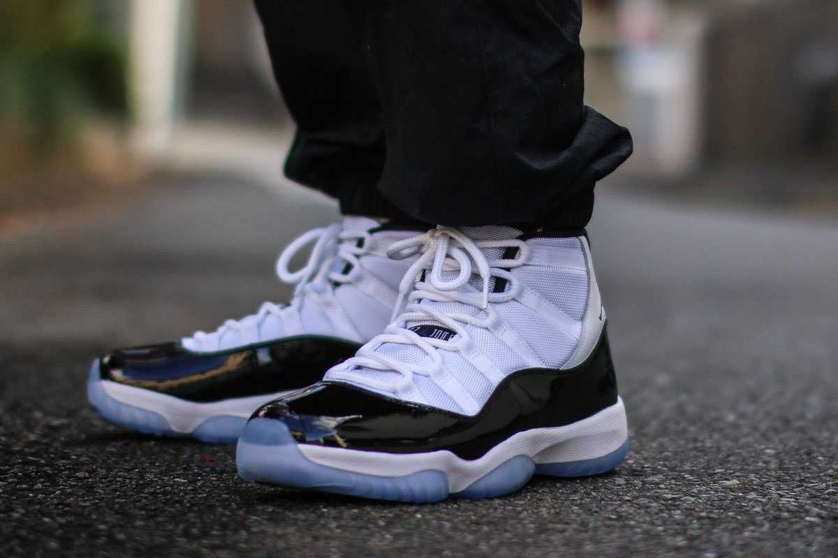ナイキ エアジョーダン11 レトロ 