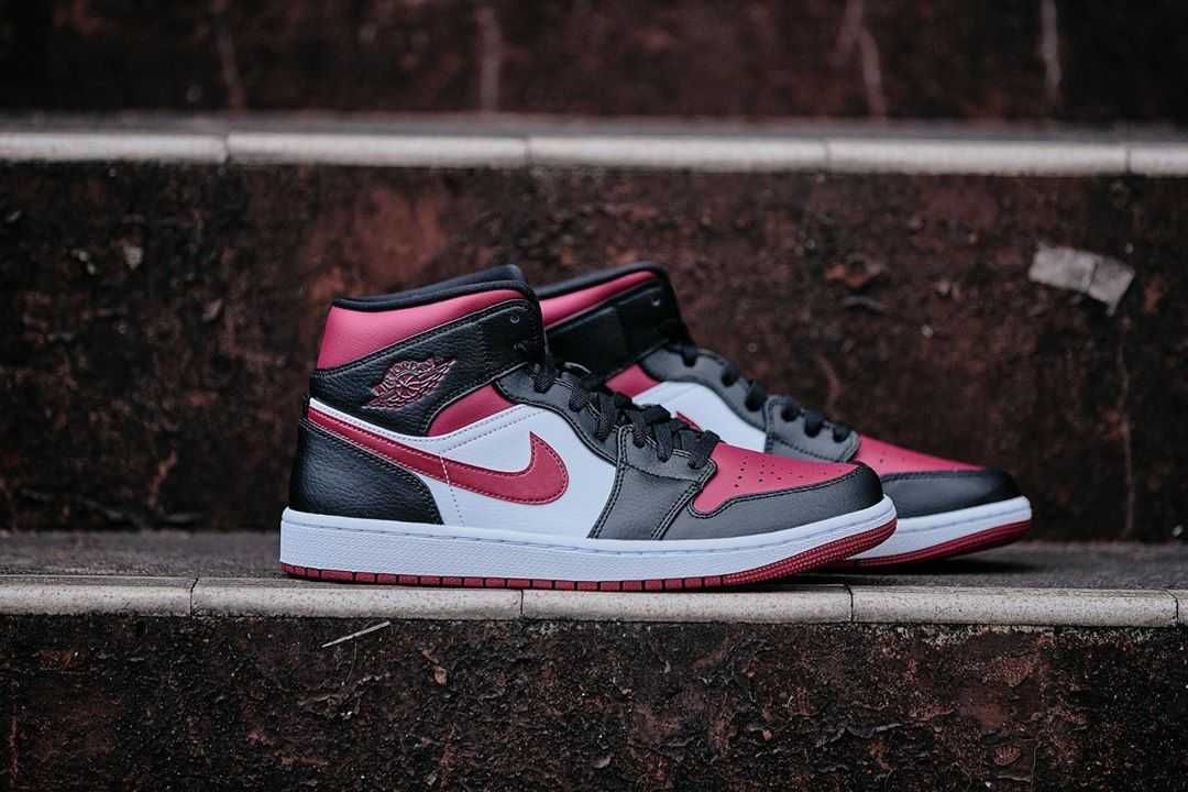 ナイキ エアジョーダン1 ミッド 