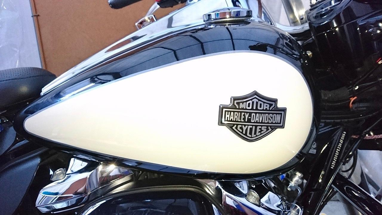 ハーレーダビッドソン(純正) タンクエンブレム (再レビュー0回目)の
