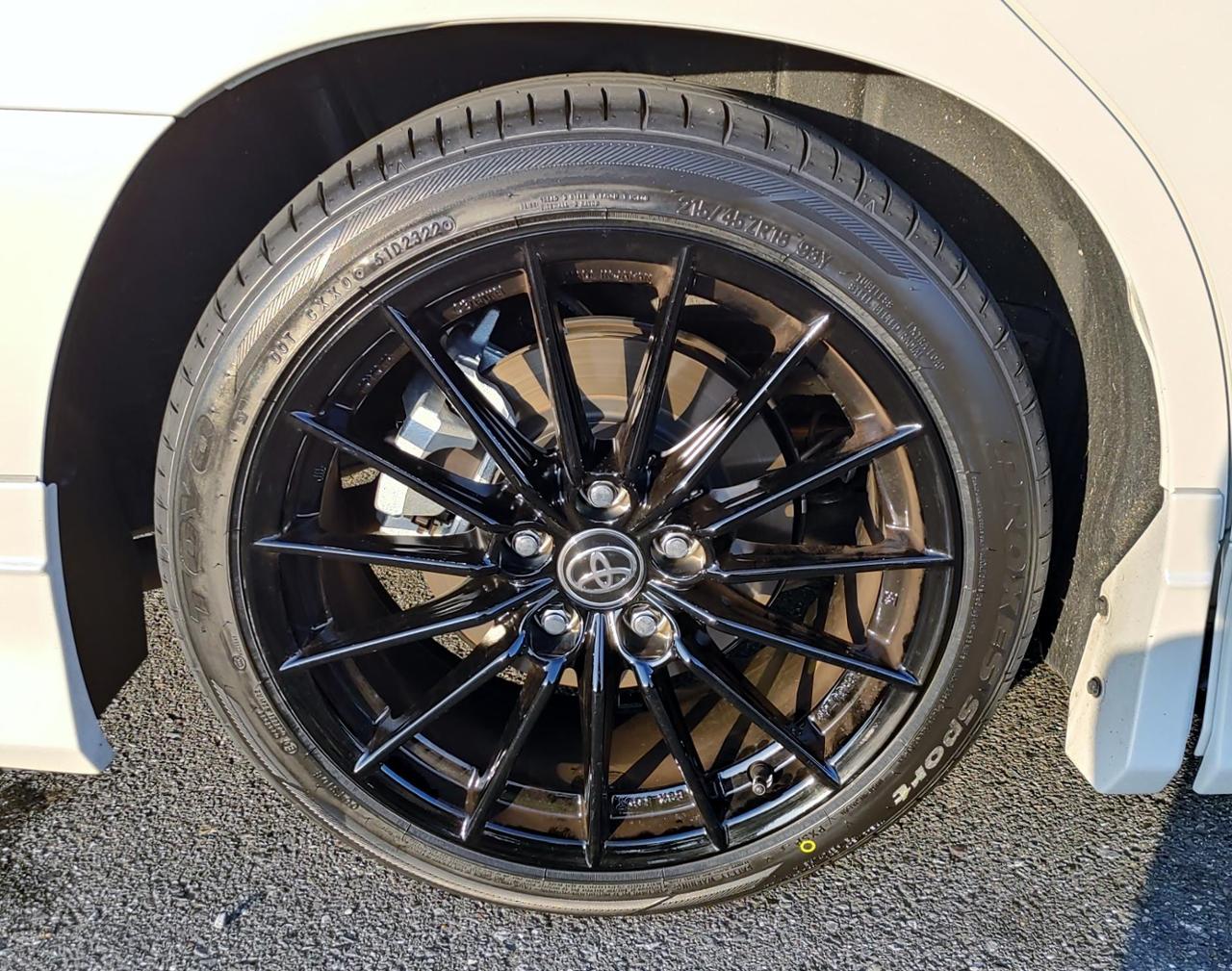 トヨタ(純正) GRヤリスRZ純正 18インチ(ENKEI製 鋳造) のパーツ