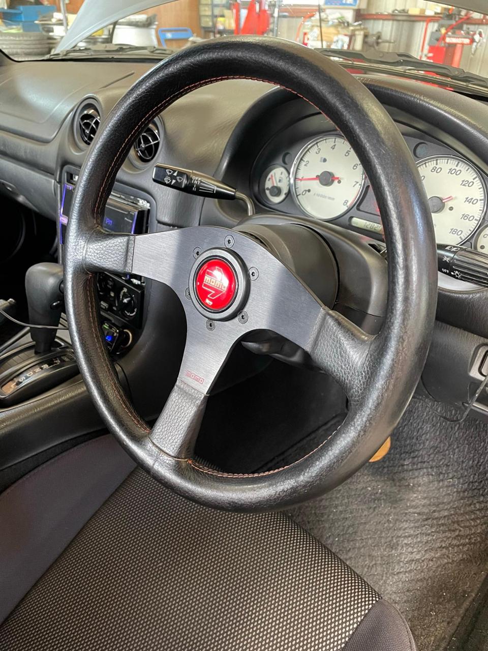 momoステアリング モデナ 【公式通販】