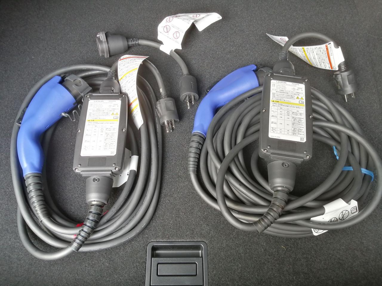 レクサス(純正) 普通充電ケーブル(AC200V用) 7.5mと15m のパーツ