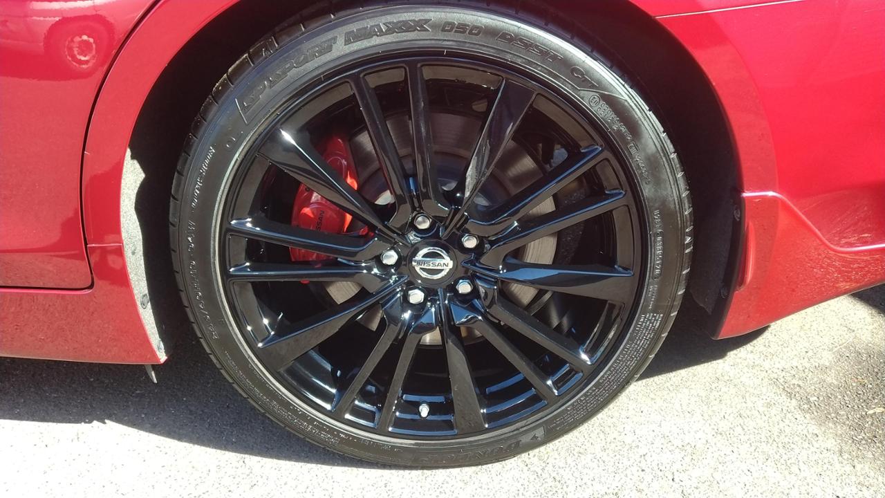 日産(純正) V37スカイライン 400R用純正19インチアルミロードホイール