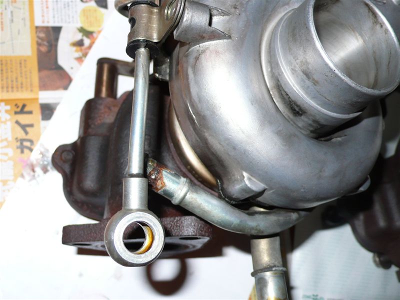 GC8G型純正タービン（VF28）とGDBハイフロータービン（スバル