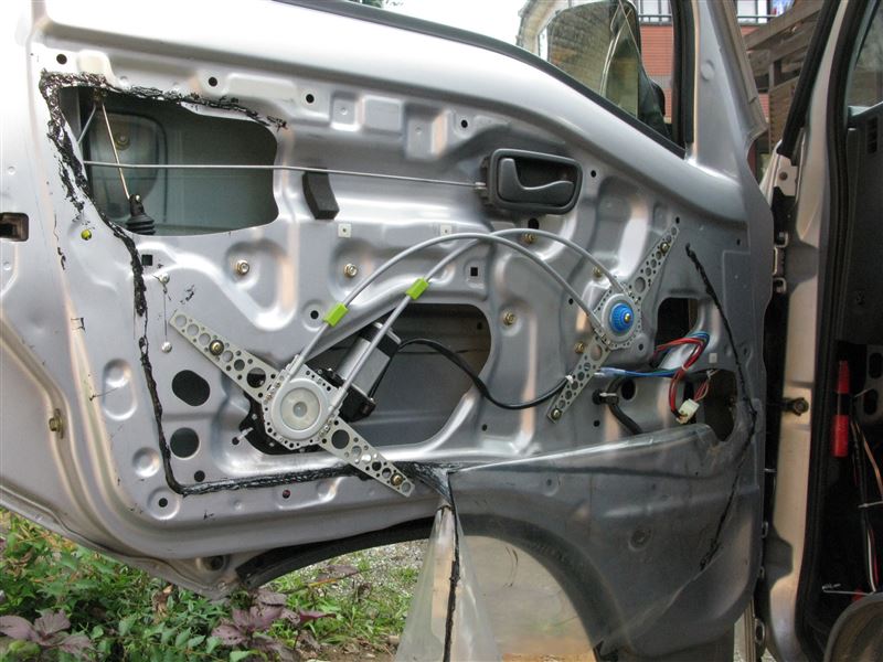 電動窓ガラスの取付け。（スバル サンバートラック・TT1/TT2）by