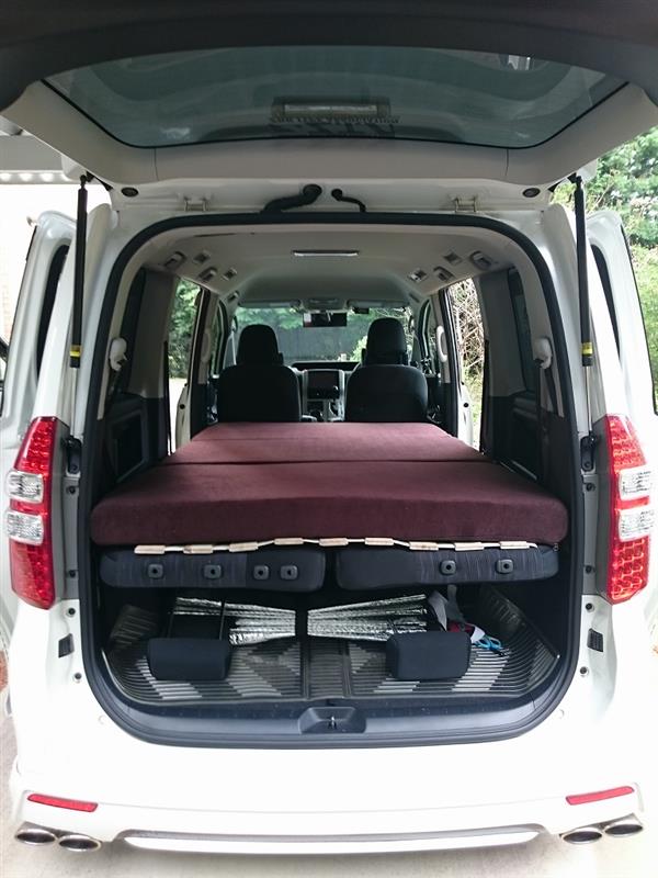 VOXY70系用車中泊ベッド（自作） VOXY70系用車中泊ベッド（自作） 車