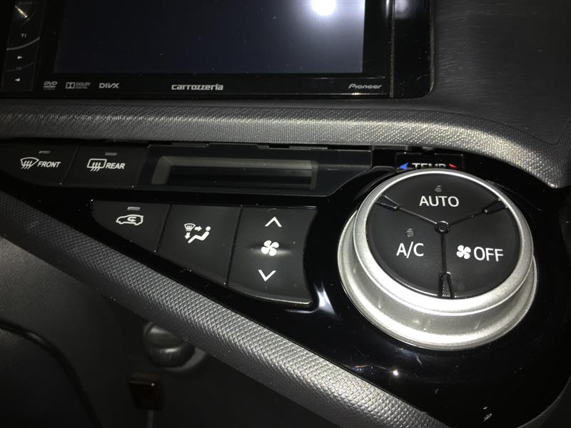 中期型エアコンスイッチ（トヨタ アクア・NHP10）by FPP - みんカラ